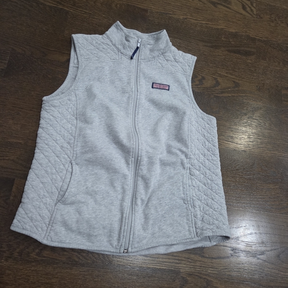 Vineyard Vines Gray Quilted Vest Sz.M Zip Up